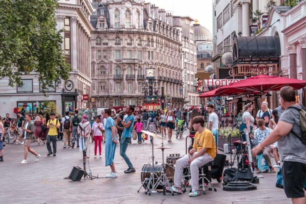 Chic Studio In Leicester Sqaure! 런던 외부 사진
